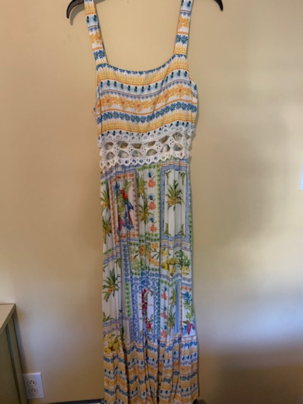 Cupshe tropical sundress with embroidered middle. Size M maxi, New - Picture 4 of 4